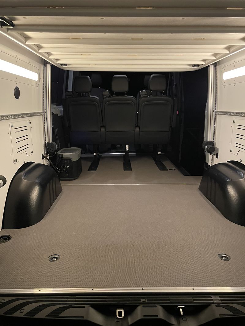 Picture 2/25 of a Stoutlander HLR – New 2024 Mercedes Sprinter 144 AWD for sale in Knoxville, Tennessee