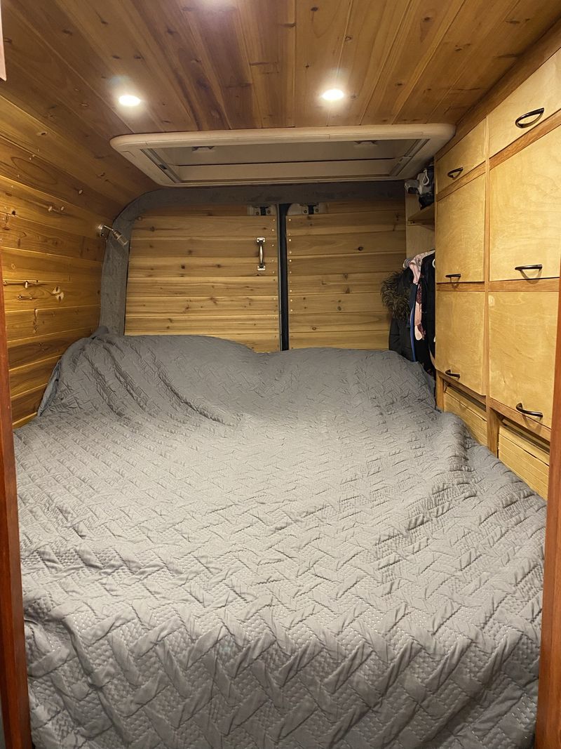 Picture 4/5 of a 2014 Mercedes Sprinter Van (four seasons)  for sale in Santaquin, Utah