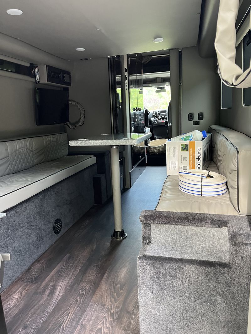 Picture 4/5 of a Dodge Promaster Midwestern Automotive Design Legend for sale in Jacksonville, North Carolina