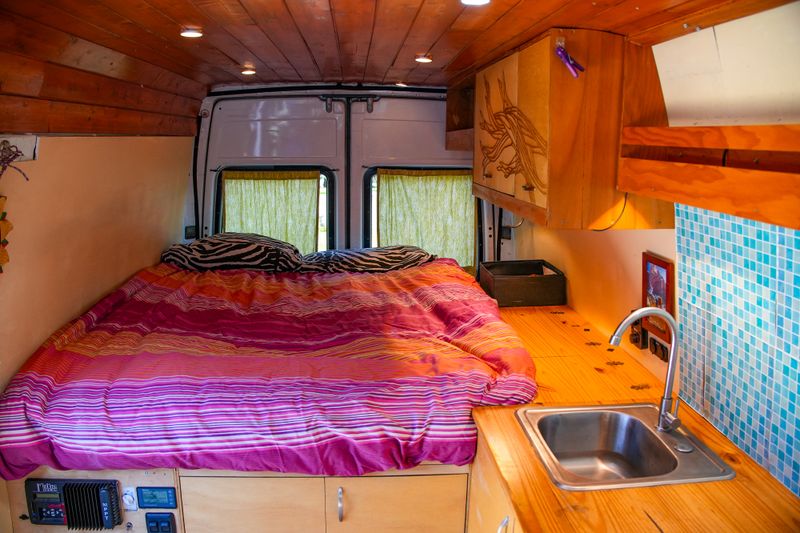 Picture 4/20 of a 2006 Dodge Sprinter 3500 for sale in Leavenworth, Washington