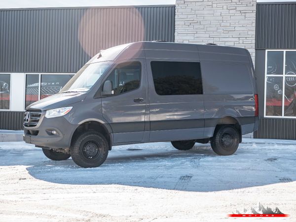 Hi top 2025 sprinter van