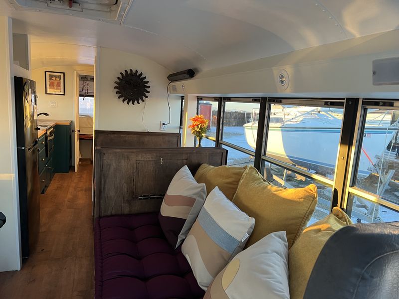 Picture 2/10 of a 2006 International Skoolie for sale in Denver, Colorado
