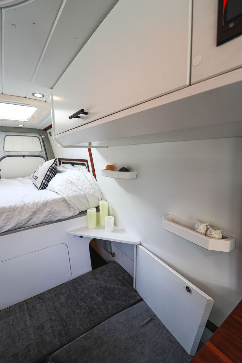Picture 2/32 of a Beautiful 4x4 Sprinter Designed by Freedom Vans  for sale in Novato, California