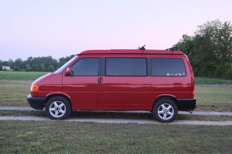 Picture 2/19 of a 2002 volkswagon eurovan weekender for sale in Williamsburg, Virginia