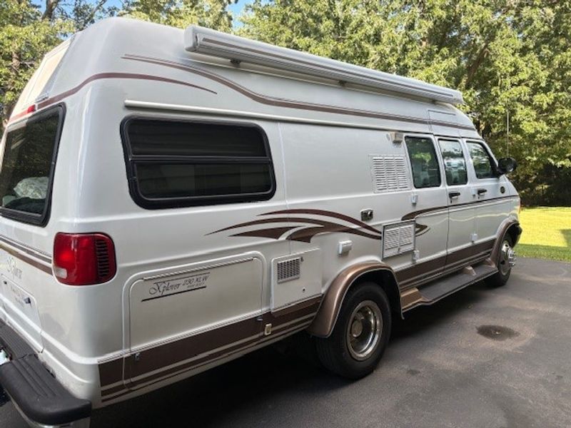Picture 5/30 of a 1998 Dodge Ram B3500 XLW (wide body) for sale in Antioch, Illinois