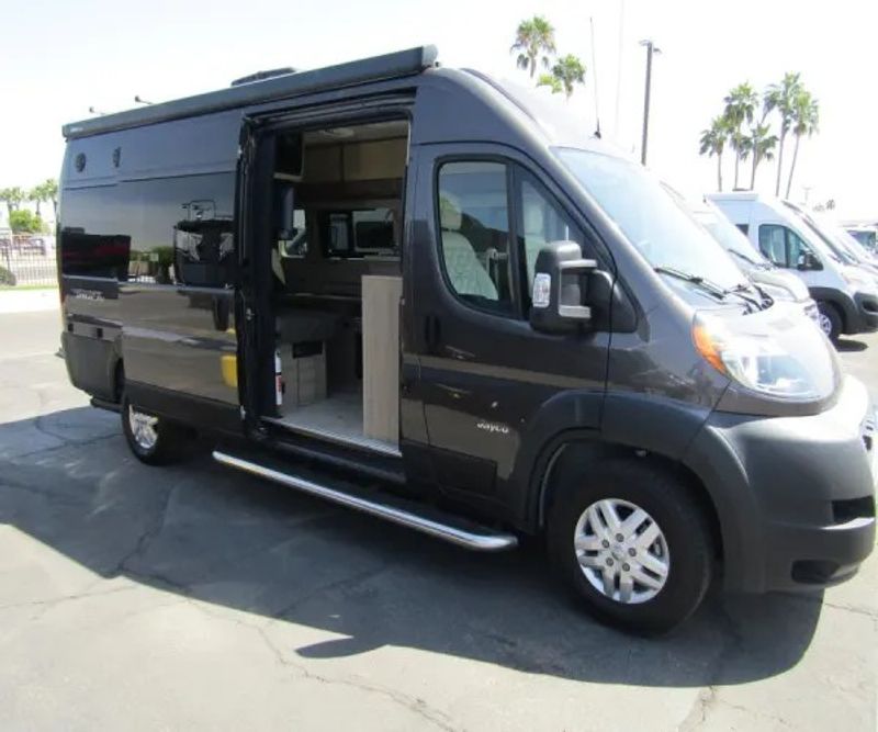 Picture 4/15 of a 2022 Jayco Swift LI 20TL for sale in Phoenix, Arizona