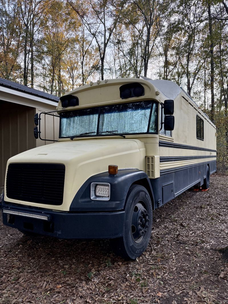 Picture 4/20 of a Raised Roof Off-Grid 37’ Skoolie — Move-In Ready for sale in Tulsa, Oklahoma