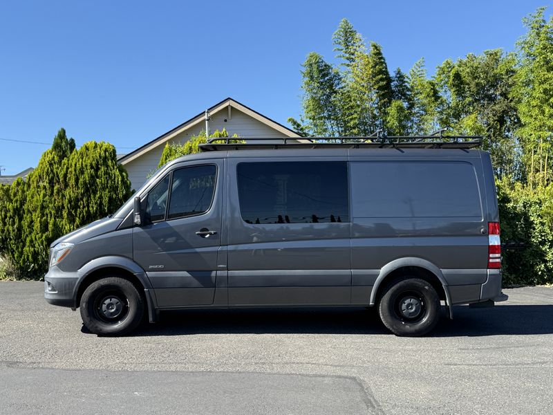Picture 3/22 of a 2014 Mercedes Sprinter 2500 Camper Van for sale in Roseburg, Oregon