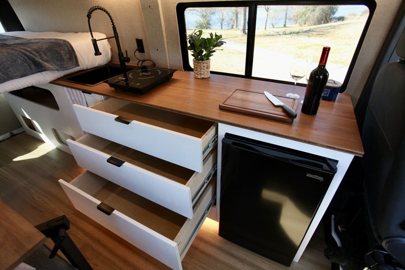 Picture 5/20 of a 2023 Ram Promaster Campervan for sale in Wilmington, North Carolina