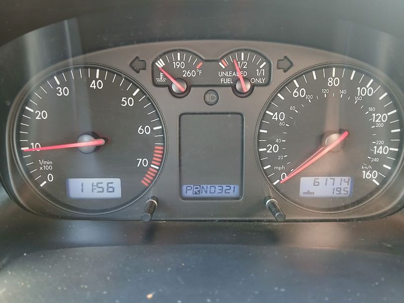 Picture 2/31 of a 2002 Volkswagen Eurovan Winnebgo Pop Tent for sale in Riverside, California