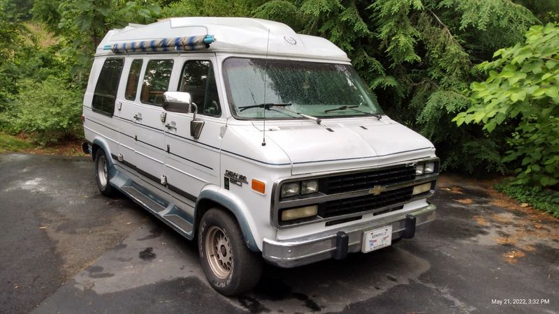 Picture 1/20 of a 94' Chevy G20 HiTop Campervan for sale in Asheville, North Carolina