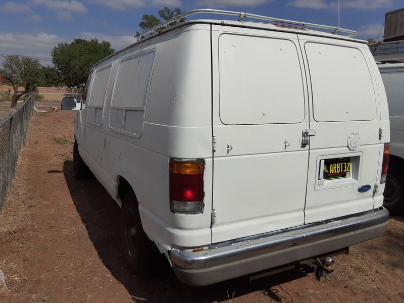 Picture 3/8 of a 92 ford e150 bare bones for sale in Texico, New Mexico