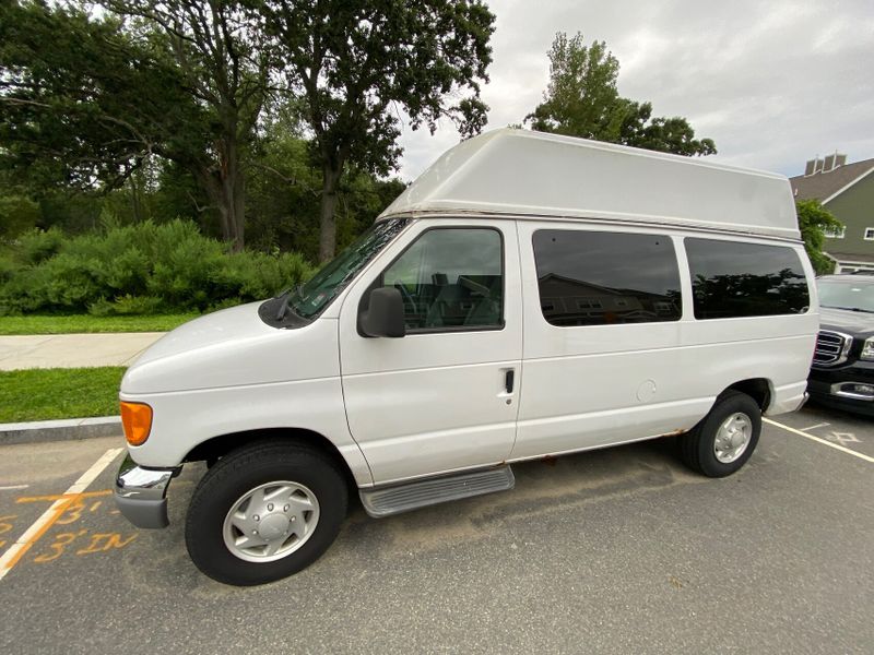 Picture 5/13 of a 2006 High top Ford E350 basic camper for sale in Mattapan, Massachusetts