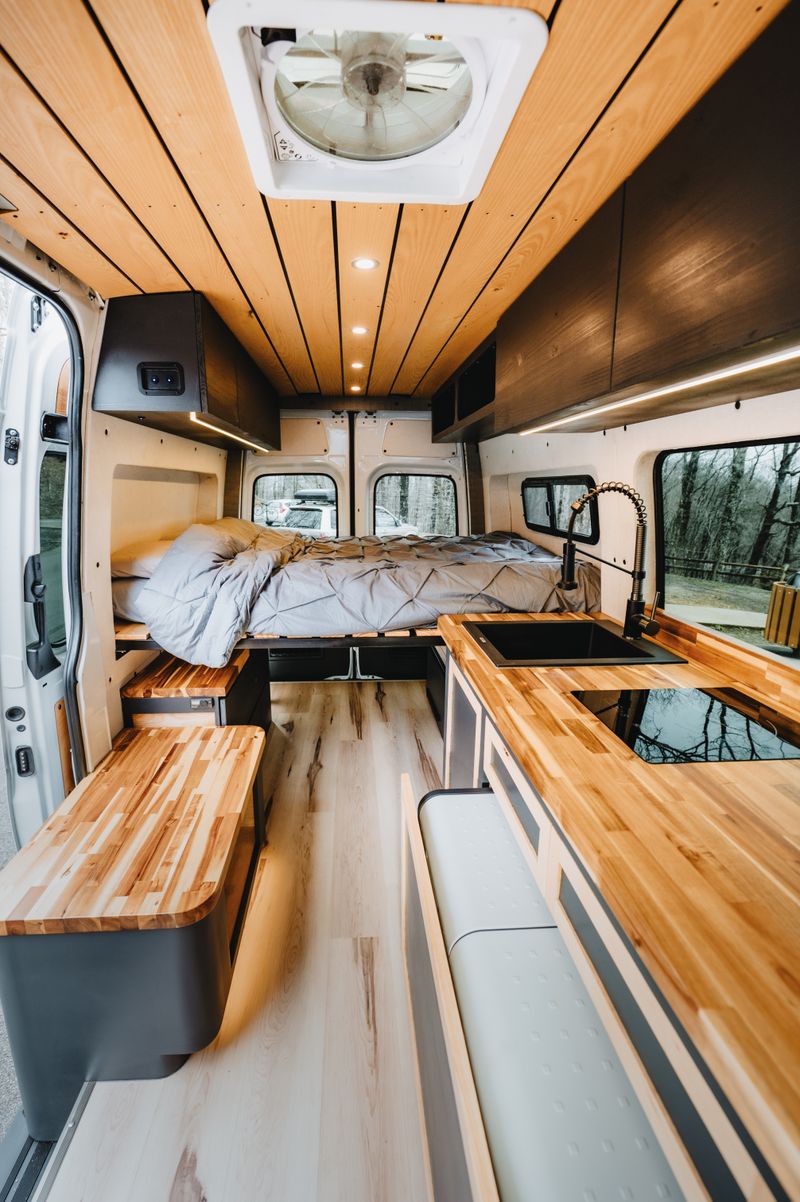 Picture 2/23 of a 2019 Mercedes Sprinter 2500 144" Wheelbase for sale in Chattanooga, Tennessee