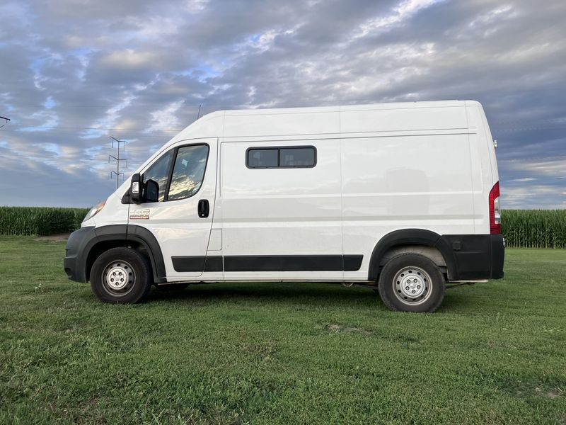 Picture 1/25 of a Blue-Ti -2019 Pro Master for sale in Tucson, Arizona