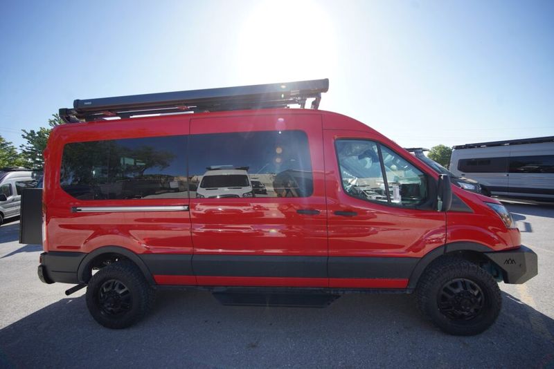 Picture 5/27 of a 2023 Vandoit LIV MR for sale in Blue Springs, Missouri