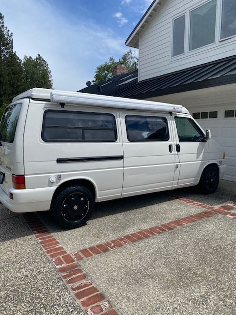 Picture 4/12 of a VW Eurovan Winnebago Camper Special for sale in Davis, California