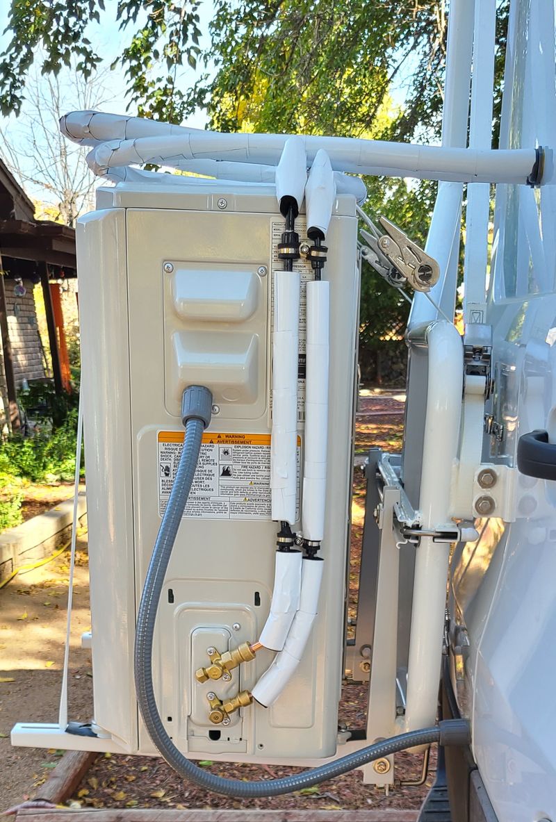 Picture 3/6 of a 1600Ah, 1.1kW Solar, 7kW Alt, 42SEERAC, 4x4 Off-Grid Transit for sale in Santa Fe, New Mexico