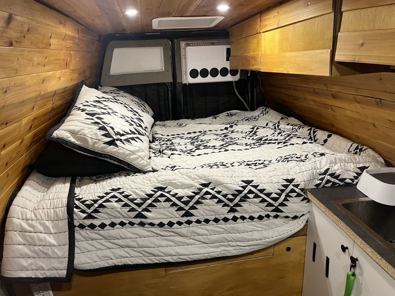Picture 3/13 of a 1995 Ford E150 medium top for sale in San Jose, California