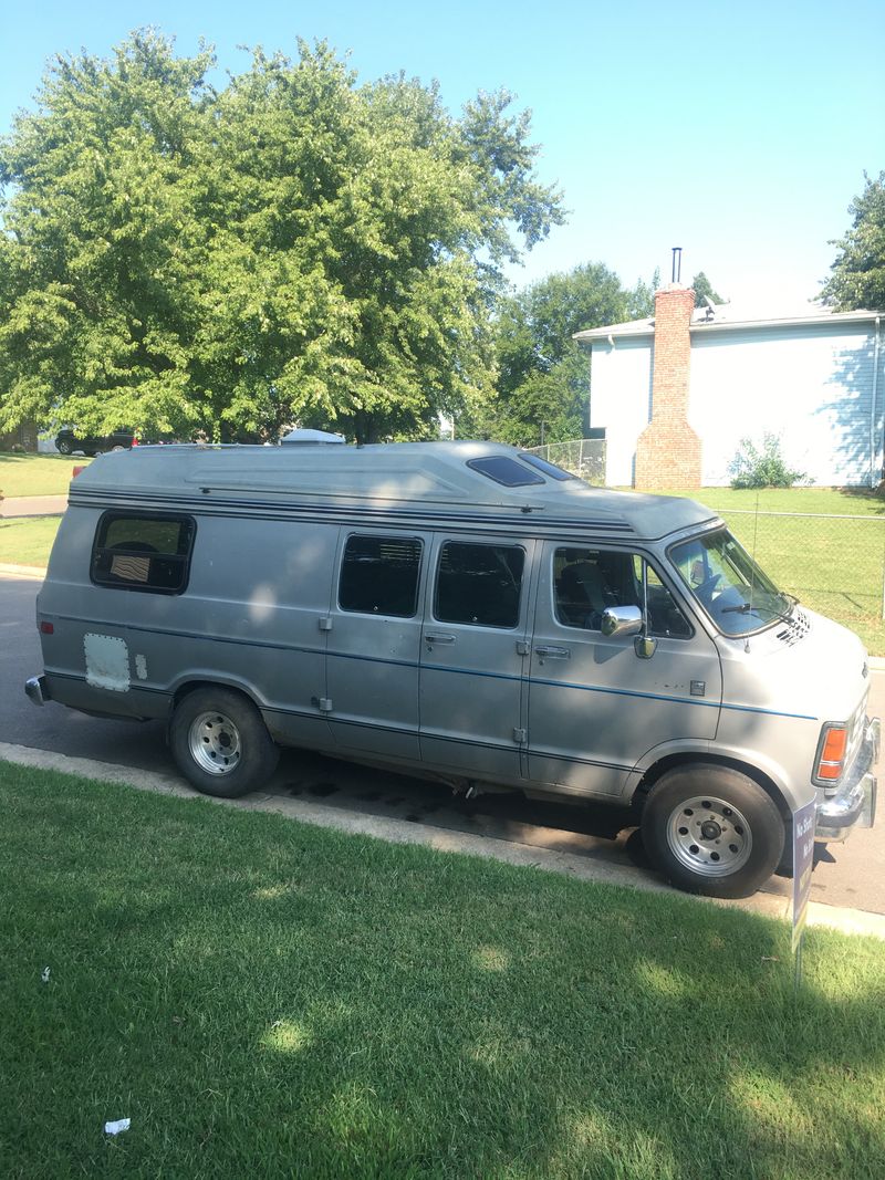 Picture 2/11 of a 1989 Dodge Hi Top 2500, 113k, runs great  for sale in Wichita, Kansas