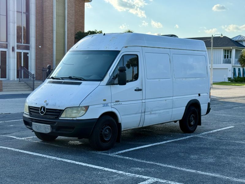 Picture 3/21 of a 2006 t1n sprinter 2500 for sale in Jacksonville Beach, Florida