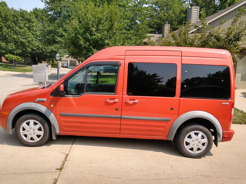 Picture 1/17 of a Ford Transit Connect Premium XLT Camper for sale in Lawrence, Kansas