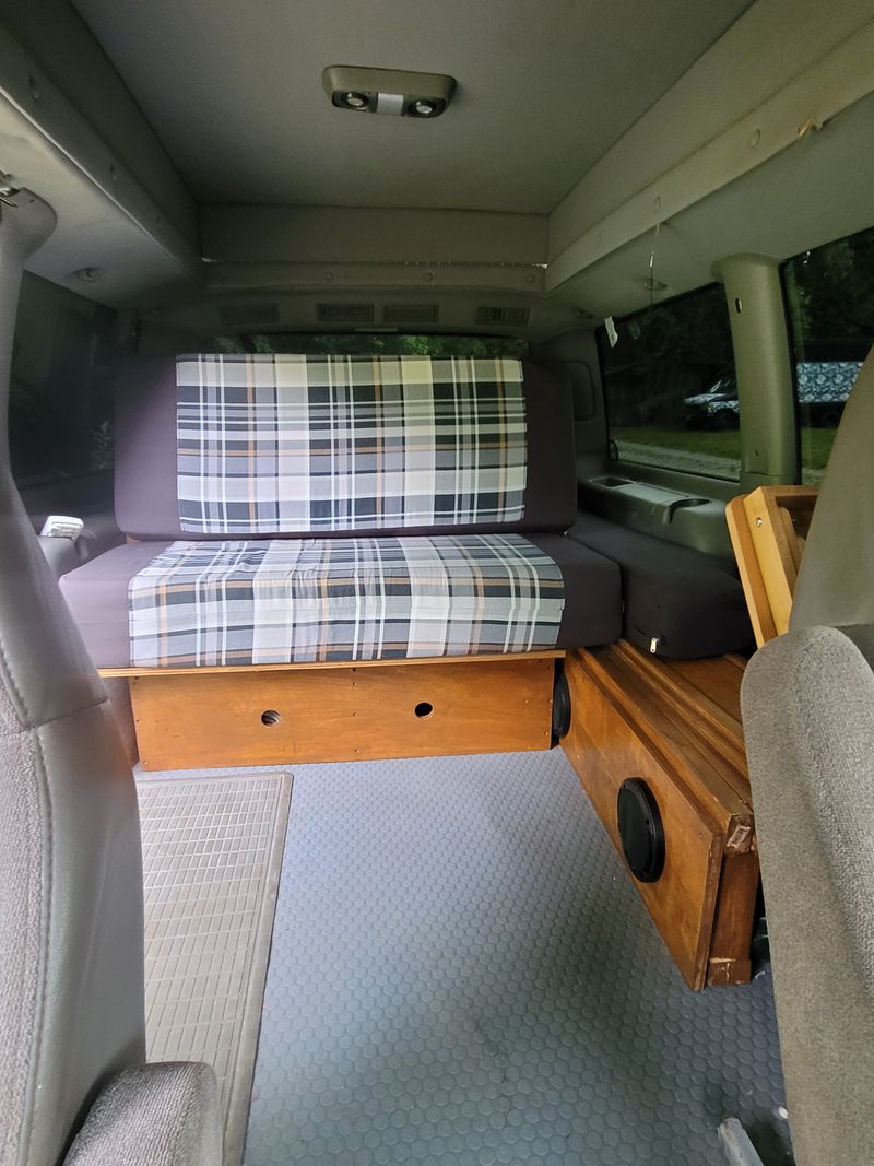 Picture 3/16 of a 2000 Astro AWD OVERLANDING CAMPER for sale in Ellijay, Georgia