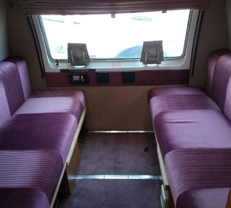 Picture 5/5 of a 1992 Dodge Roadtrek for sale in Los Angeles, California