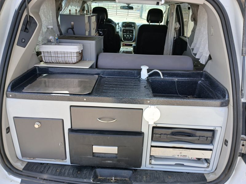 Picture 2/8 of a 2016 Doge Caravan  150k for sale in Price, Utah