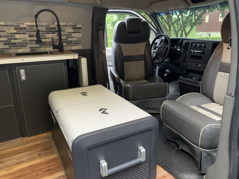 Picture 4/16 of a Chevrolet Express 2500 Extended Camper Van for sale in Germantown, Maryland