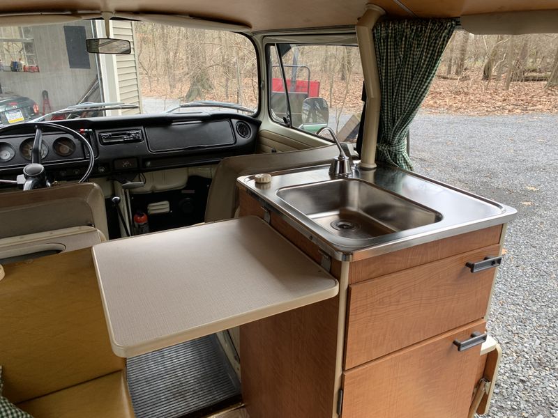 Picture 3/28 of a Volkswagen camper time machine for sale in Leesport, Pennsylvania