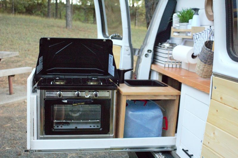 Picture 5/16 of a 1991 GMC Custom Camper Van for sale in Moscow, Idaho