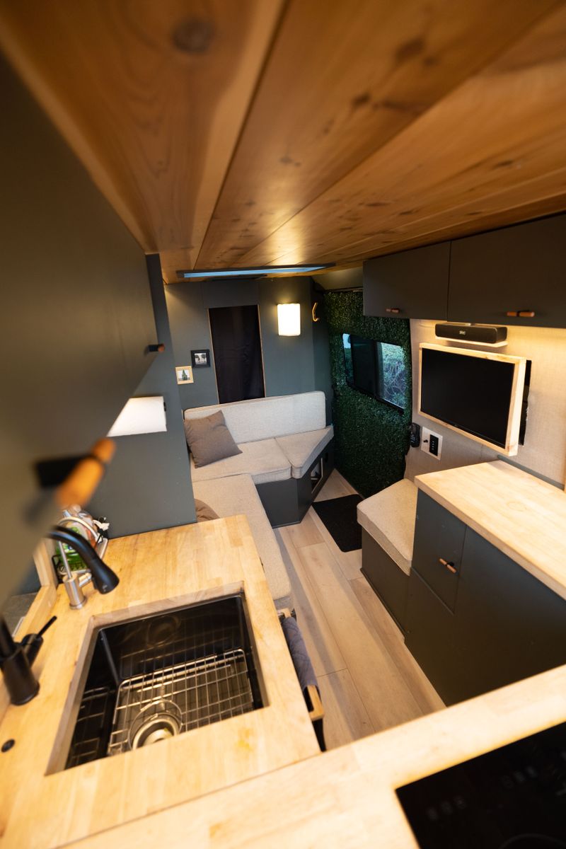 Picture 3/19 of a  "Jazz" 2019 ProMaster Luxury Lounge on Wheels  for sale in San Diego, California