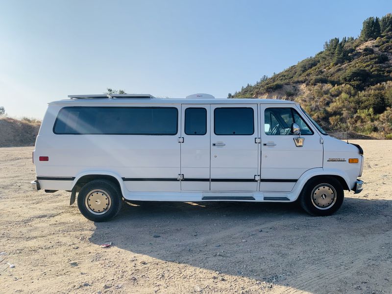 Picture 2/16 of a 1995 Chevy Beauville Camper Van for sale in San Diego, California