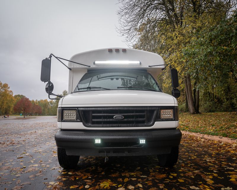 Picture 5/22 of a 2005 Ford E350 Thomas Short Bus with 97,000 original miles for sale in Newberg, Oregon