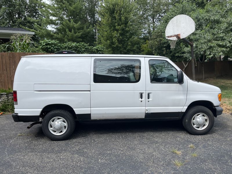 Picture 5/13 of a 2007 Ford E-250 partially finished  for sale in Louisville, Kentucky
