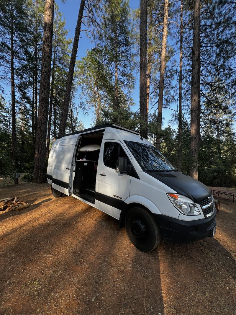 Picture 1/28 of a The most versatile Sprinter 3500 170 for sale in Sacramento, California