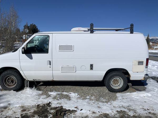 Camper Van For Sale: 1995 Ford Econoline season ready conversion