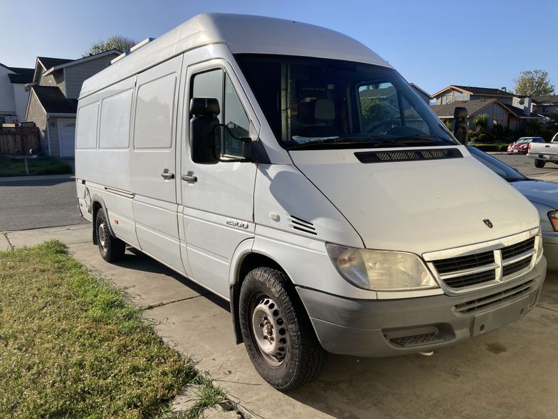 Picture 1/5 of a 2006 T1N Dodge Sprinter 2500 170 wheelbase high roof RWD for sale in Rohnert Park, California