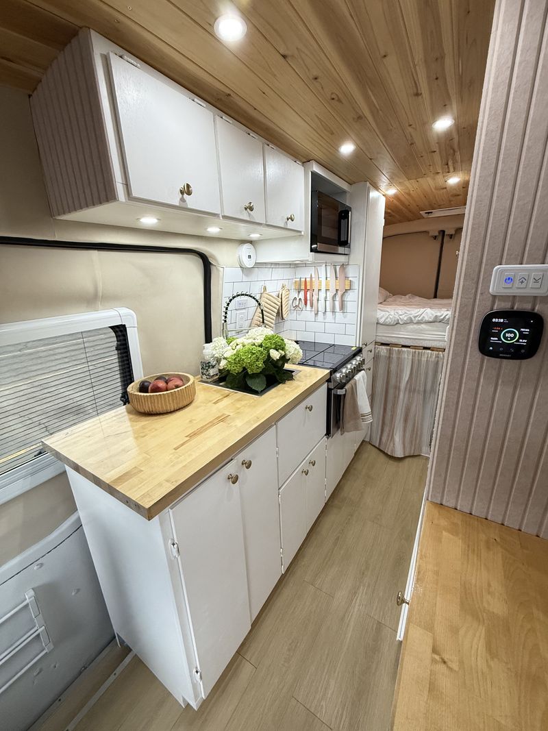 Picture 1/16 of a Fully Off-Grid All Season Ford Transit for sale in Chicago, Illinois