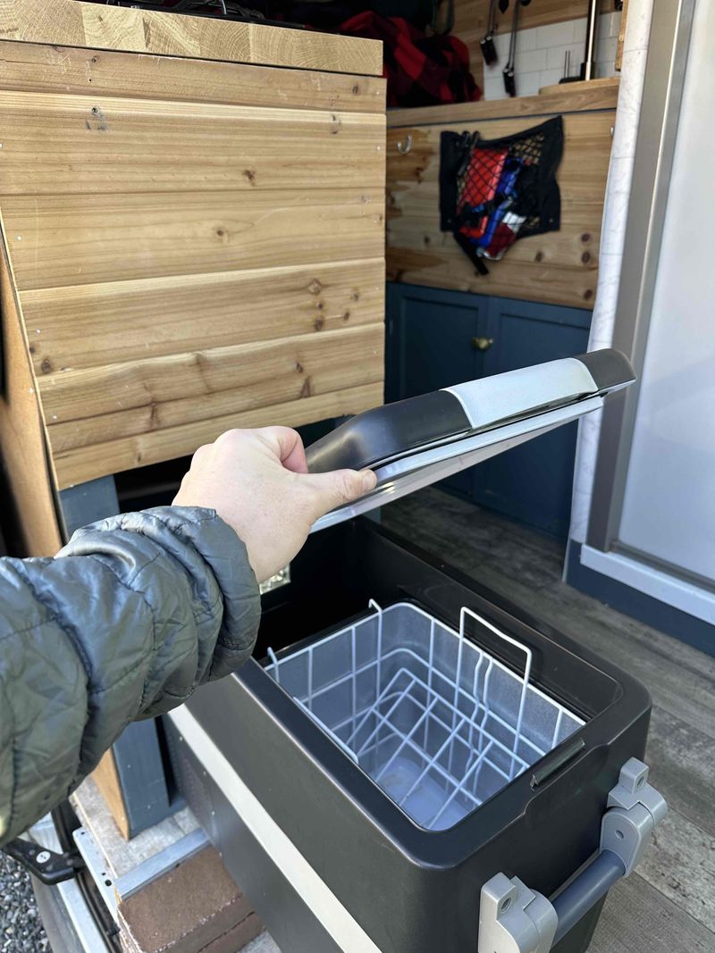 Picture 5/9 of a Ford Transit high roof extended - full bathroom queen bed for sale in Wallingford, Pennsylvania