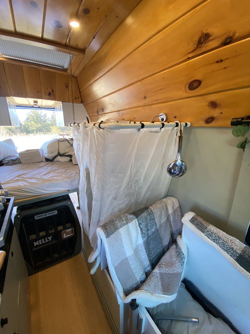 Picture 5/27 of a 2006 freightliner sprinter 3500-Will Deliver for sale in Sacramento, California