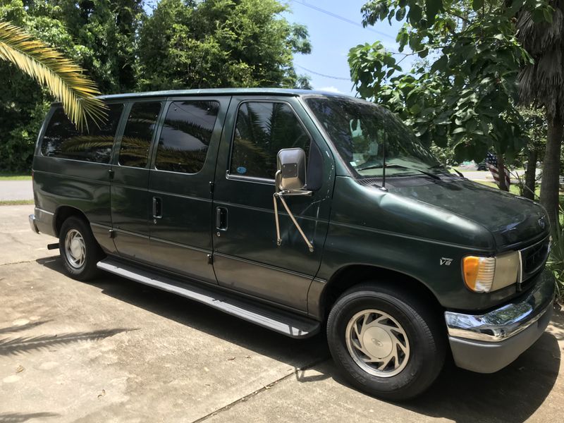 Picture 2/11 of a 2001 Ford Econoline V8 Engine for sale in Palm Coast, Florida