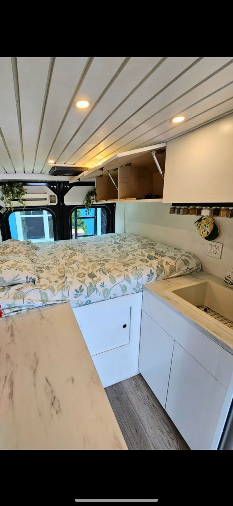 Picture 2/25 of a 2021 Ram Promaster 2500 136WB : professional custom build for sale in Los Angeles, California