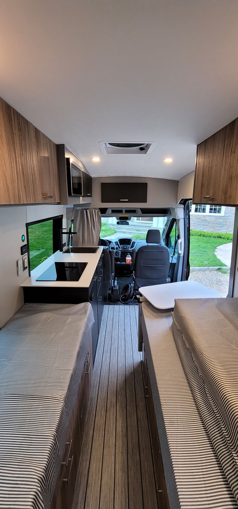 Picture 5/33 of a 2019 ford transit brand new build for sale in Brooklyn, Connecticut