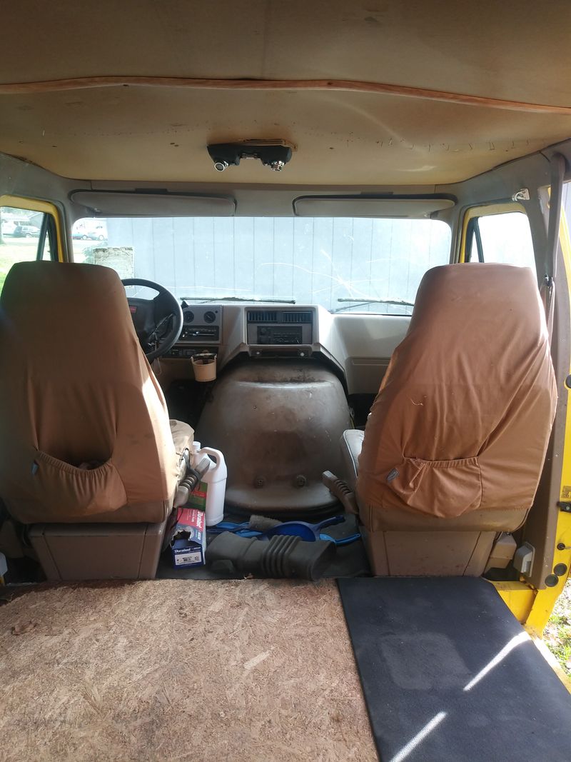 Picture 2/8 of a 1996 GMC G-3500 Rally Series for sale in Salem, Oregon