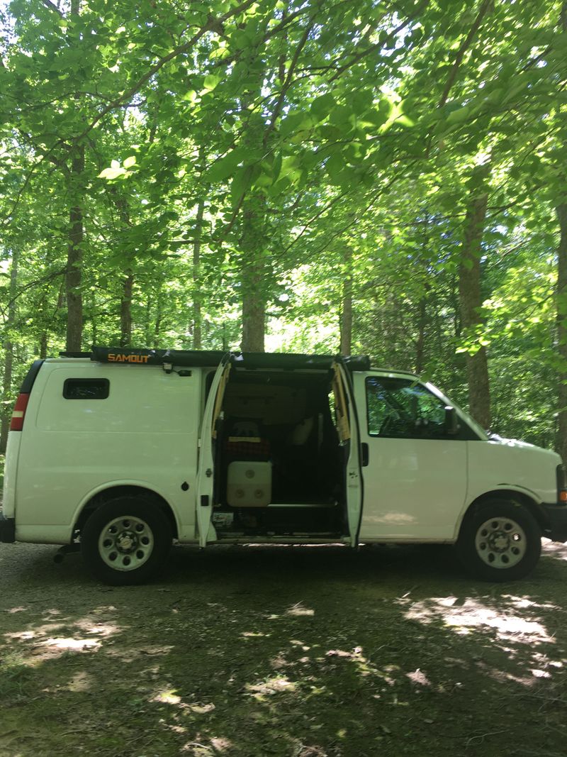 Picture 2/28 of a 2011 Chevy Express 1500 Fully Loaded Campervan for sale in Bowling Green, Kentucky