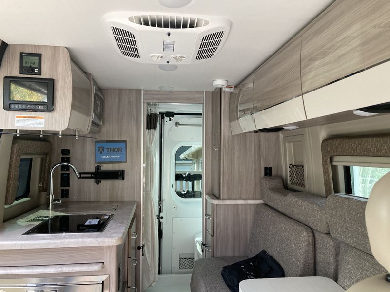 Picture 3/15 of a 2022 Thor Coach Scope 18'  for sale in Los Altos, California