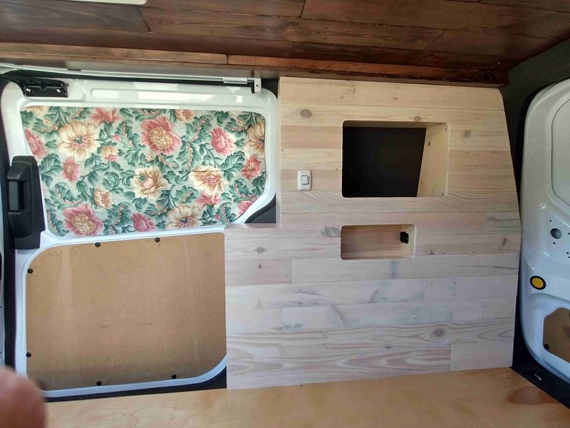 Picture 5/9 of a 2015 Ford Transit Connect LWB Camper for sale in Rapid City, South Dakota