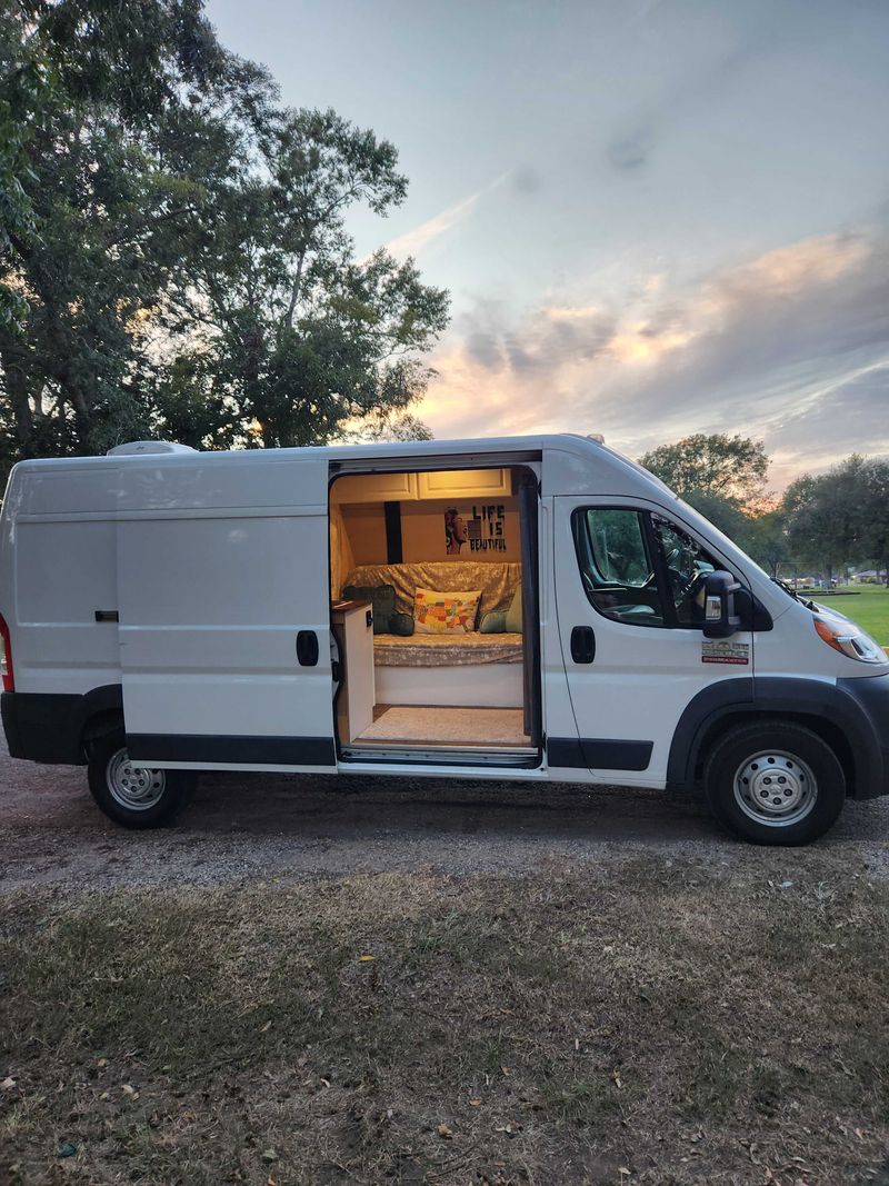 Picture 3/11 of a 2018 Dodge Ram Promaster 2500 159 wheelbase  for sale in Nederland, Texas